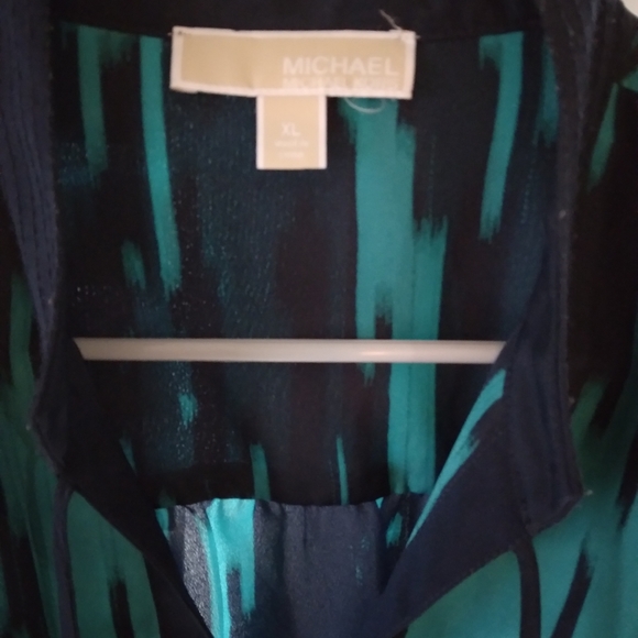 Michael Kors elegant tunic top! - Picture 3 of 4